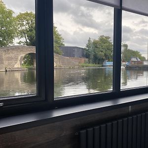 The Watersedge, Canal Cottages
